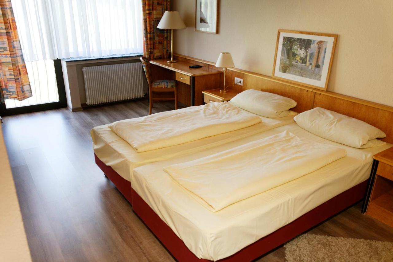 Hotel Restaurant Rodizio Paderborn Altenbeken Eksteriør billede
