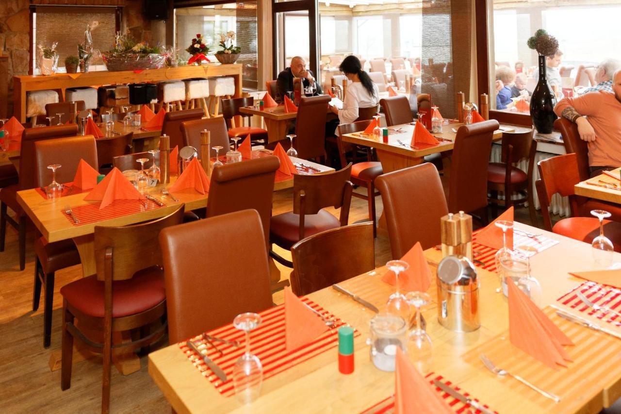 Hotel Restaurant Rodizio Paderborn Altenbeken Eksteriør billede
